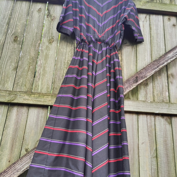 Vintage Dress - Picture 7 of 7